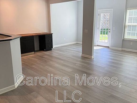 2nd image of 479 Woodbark Ct