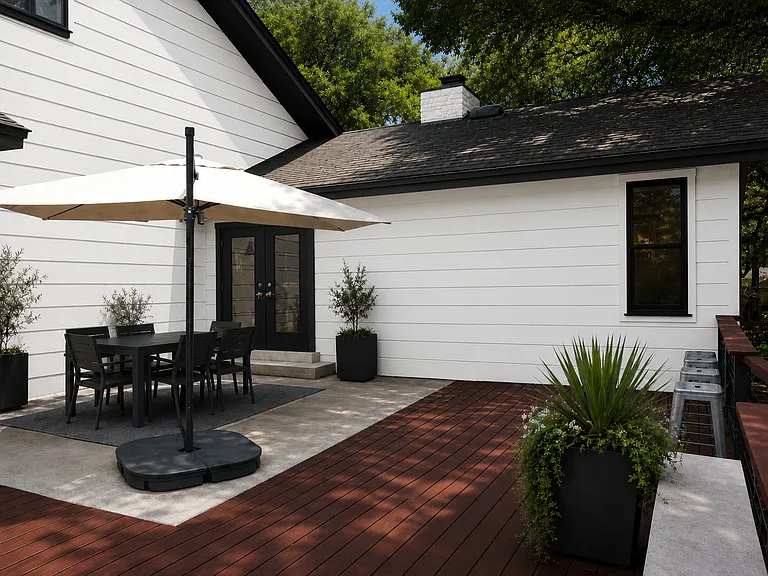 picture is true to layout of backpatio. the siding and trim and door are being painted this summer
