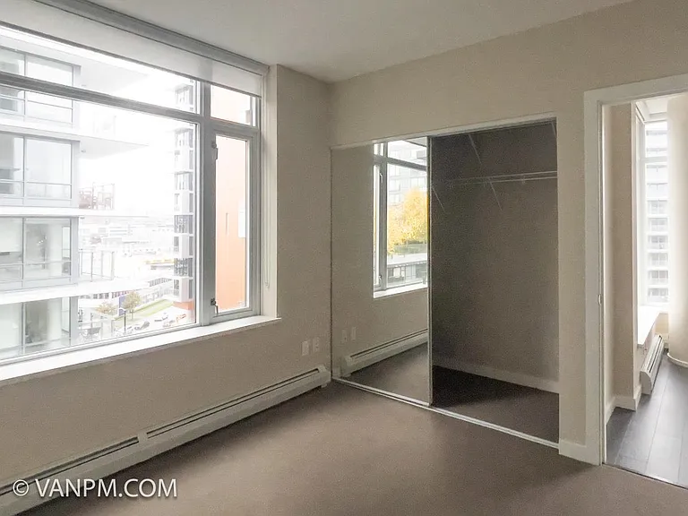 1708 Columbia St #804 — Photo 11