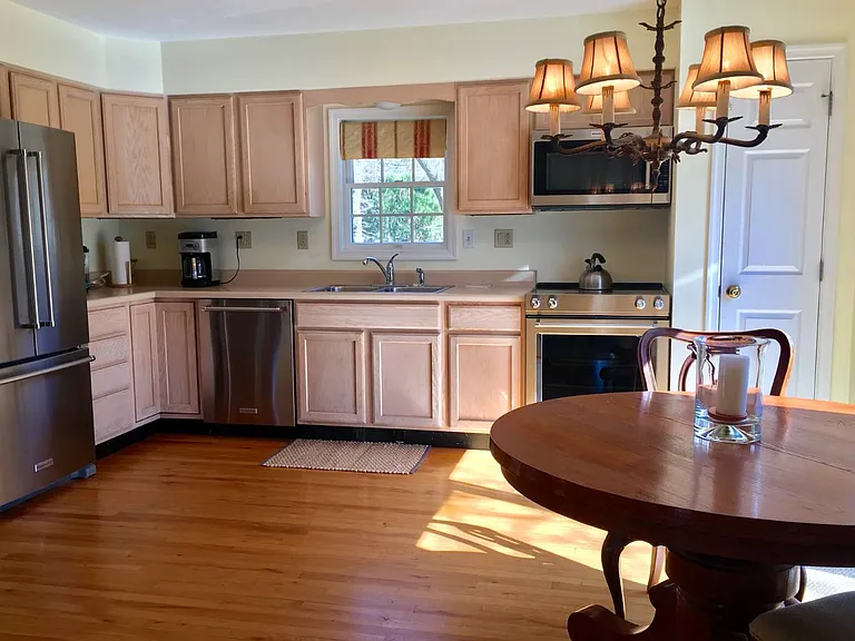 Parkway Dr — Photo 7