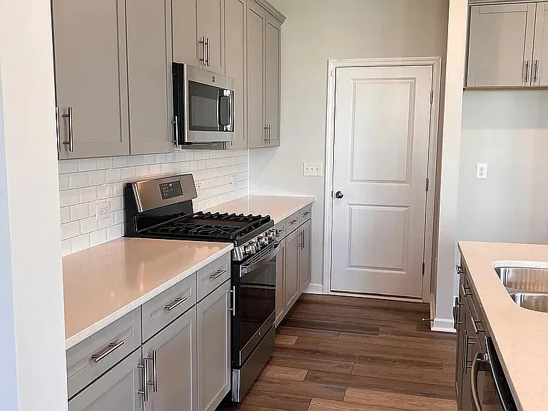 1019 Gemma Dr — Photo 6