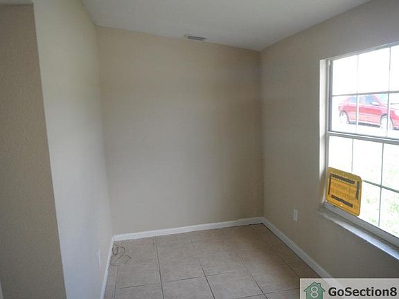 4th image of 1324 W 35th St