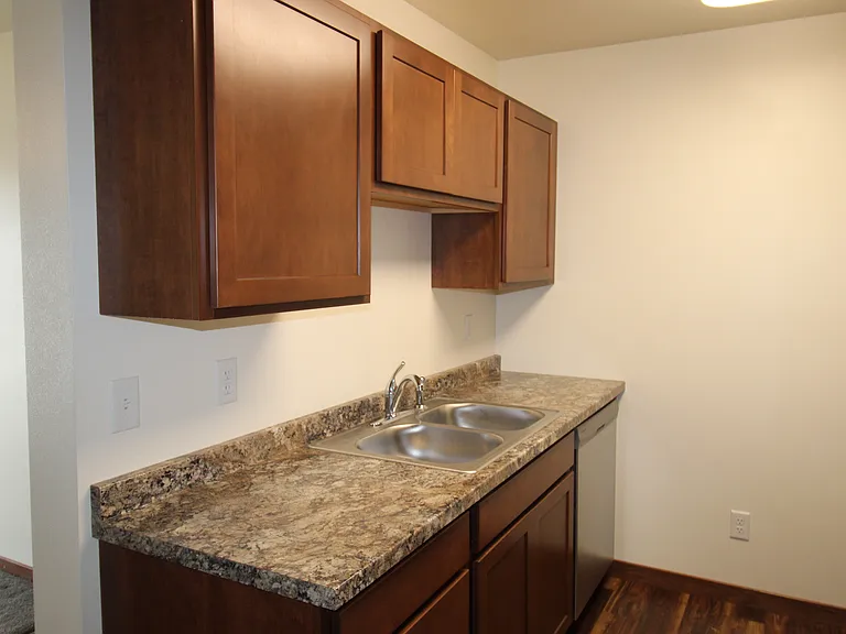 Dreamsville Apartments — Photo 29