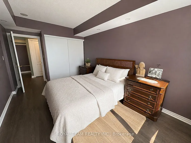 100 Promenade Cir #1110 — Photo 8