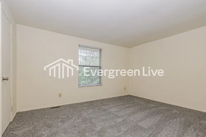 7973 Mount Hood — Photo 8
