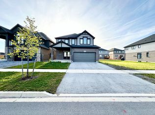 28 Swan Ave, Pelham, ON L0S 1E6