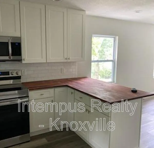 1320 Chestnut St — Photo 10