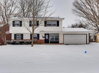 7064 Chestnut St, Hanover Park, IL 60133