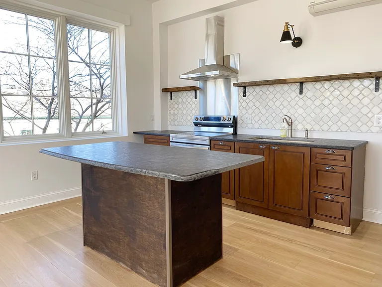 15 W River St #2B — Photo 3