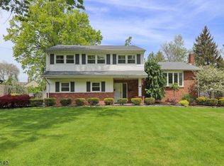 258 Laurel Ln, Clark, NJ 07066