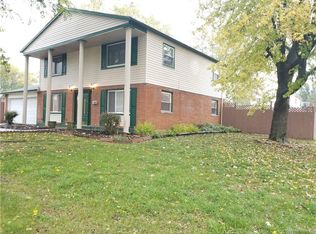 6700 Alter Rd, Dayton, OH 45424