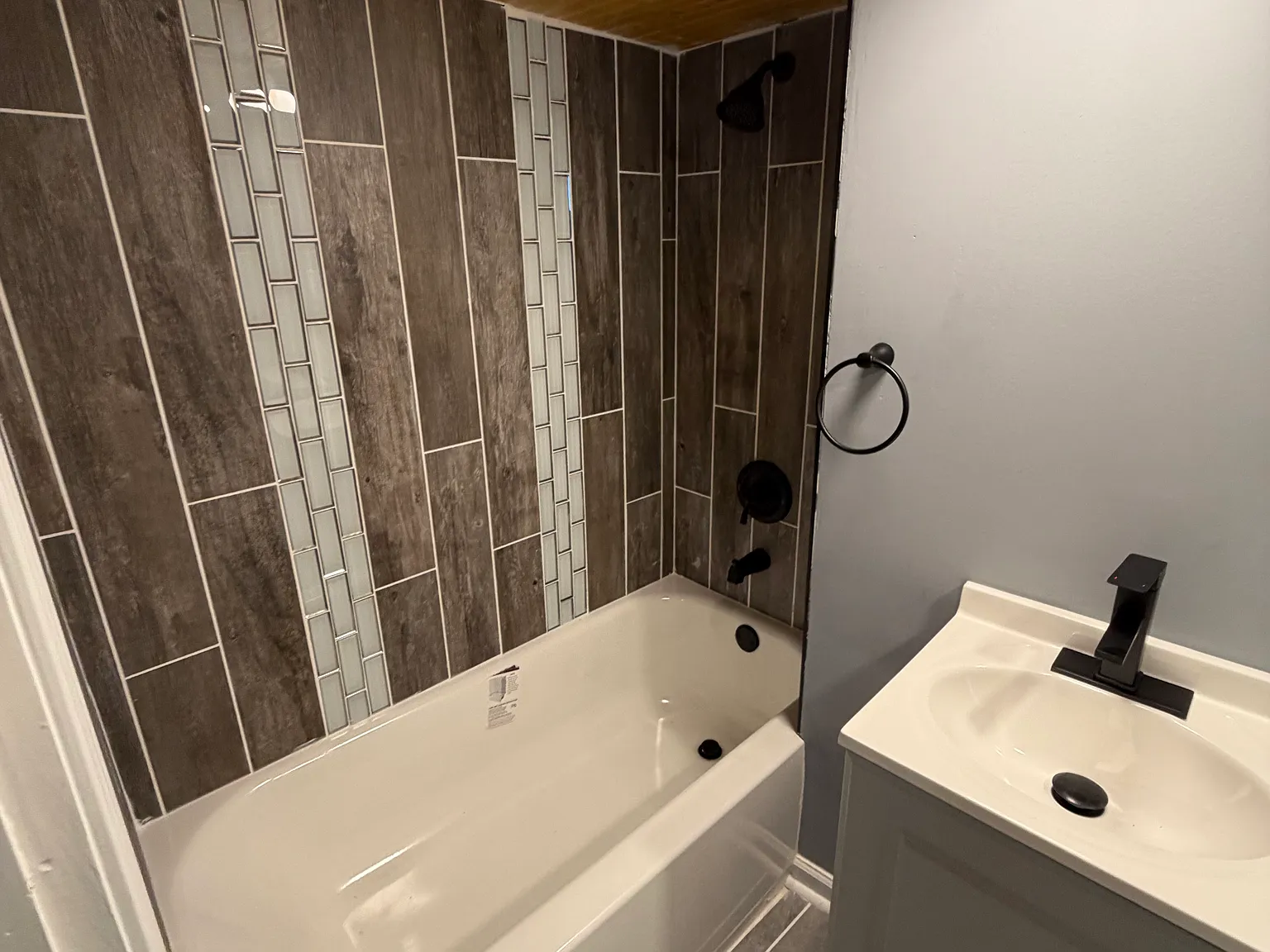 2 bed, 904 sqft, $1,100 — Photo 4