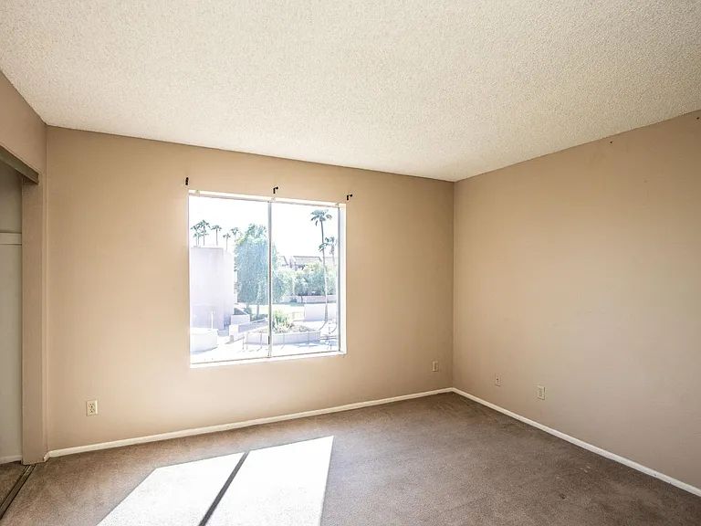 540 N May St #3143 — Photo 17
