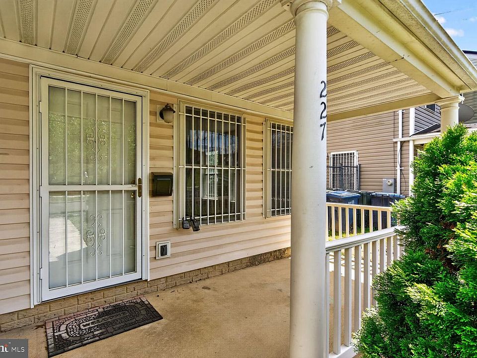 227 54th St NE, Washington, DC 20019 | MLS #DCDC2259954 | Zillow