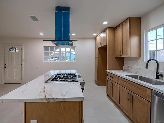 3rd image of 11931 160th St