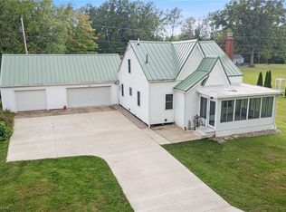 228 Cavalry Rd, Vermilion, OH 44089