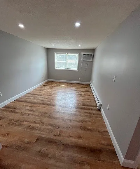 5A Allen St #14 — Photo 4