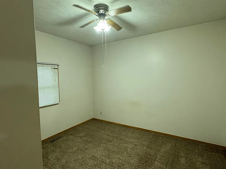 406.5 S Chicago Ave #2 — Photo 14
