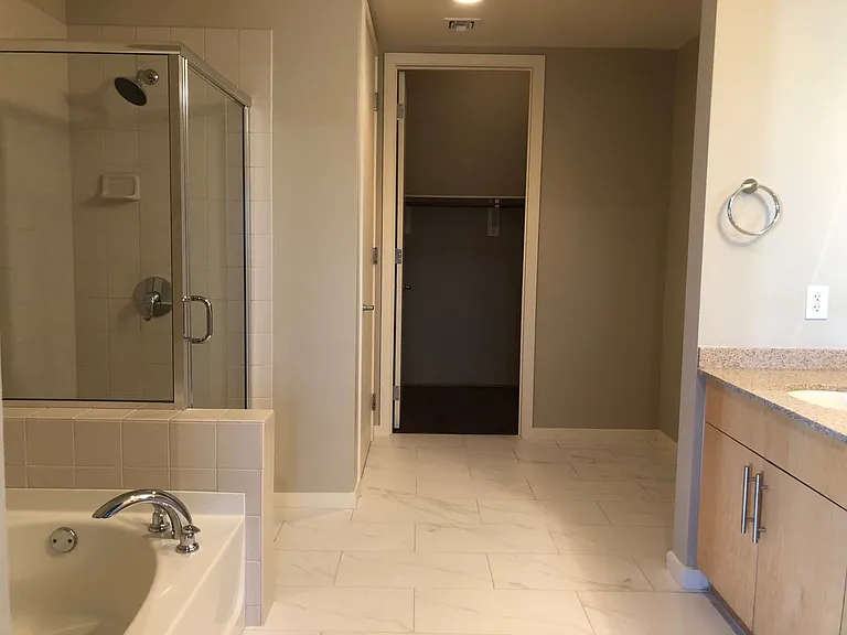 353 E Bonneville Ave #621 — Photo 7