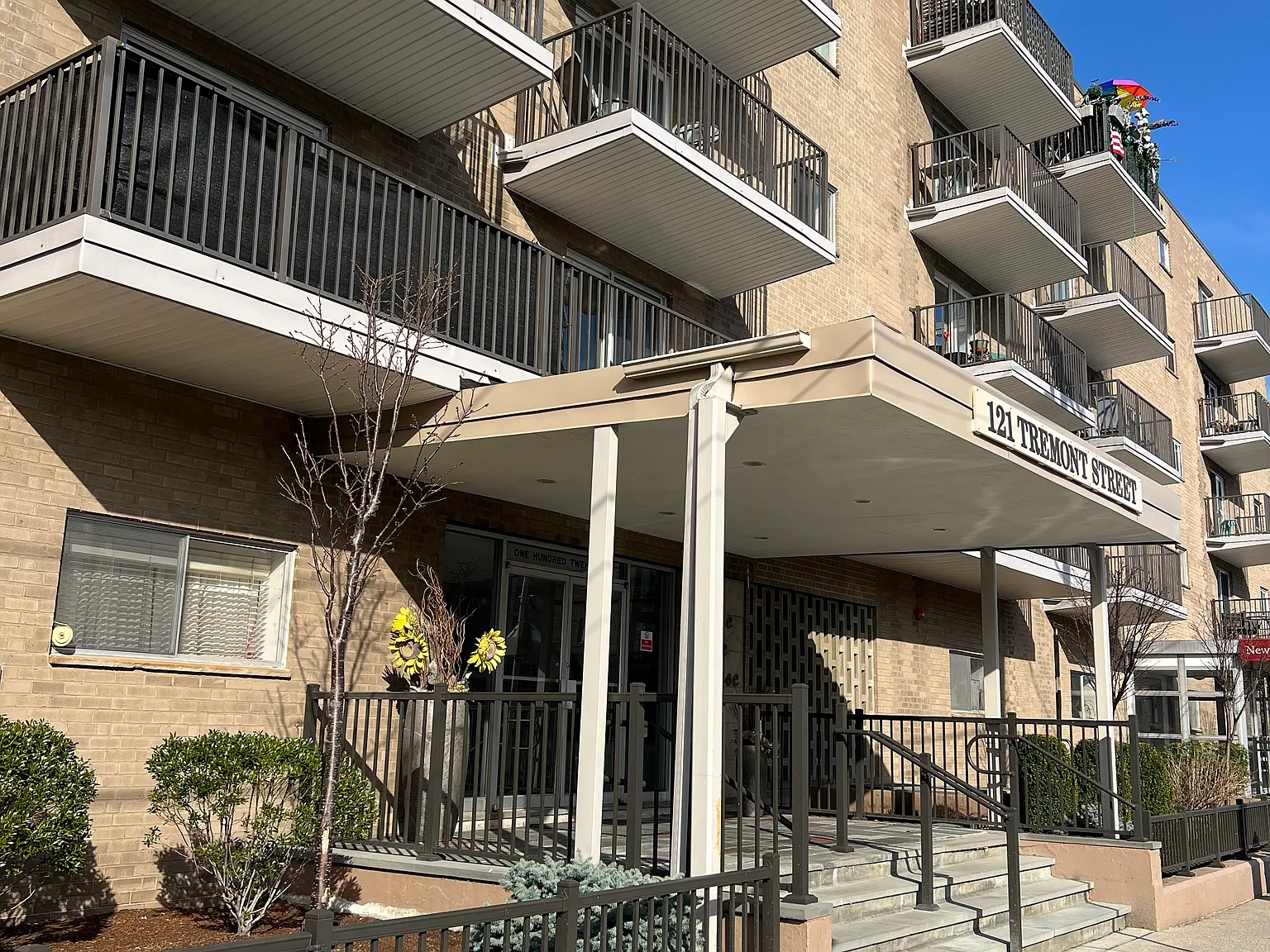 1 bed, 726 sqft, $2,250 — Photo 3