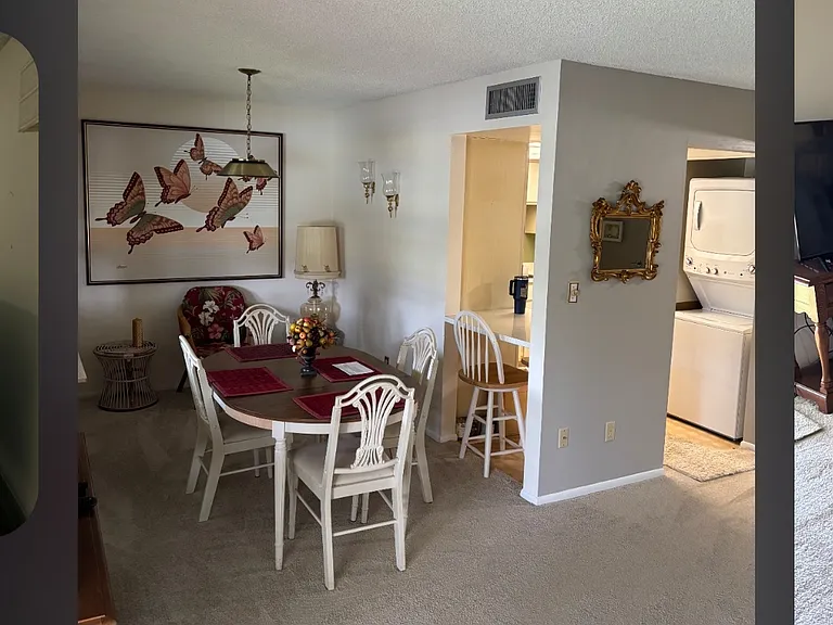 557 Midway Dr #B — Photo 13