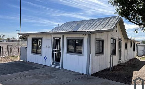 3rd image of 1211 E Cocopah St #1