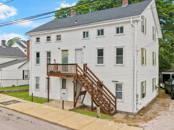 7 Palmer St #1, Pawcatuck, CT 06379