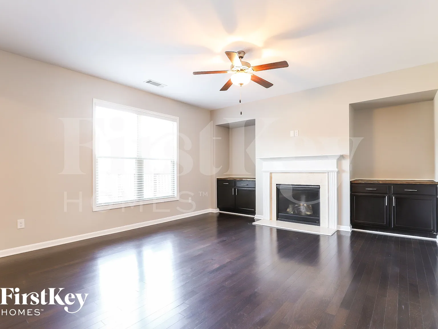 4 bed, 3.0 bath, 3008 sqft, $2,960 — Photo 3