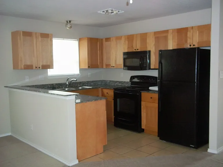 716 Claremont Pkwy #A — Photo 3