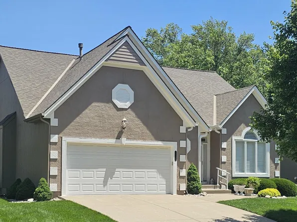 19909 W 99th St, Lenexa, KS 66220