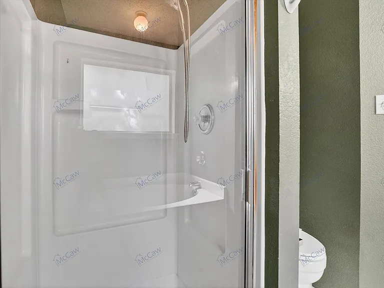 549 Dylan Ct — Photo 15