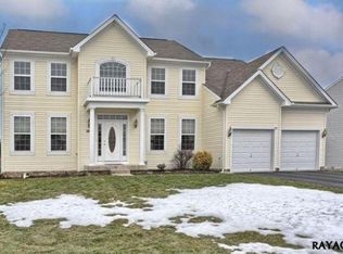 1285 Cranberry Ln W, York, PA 17402