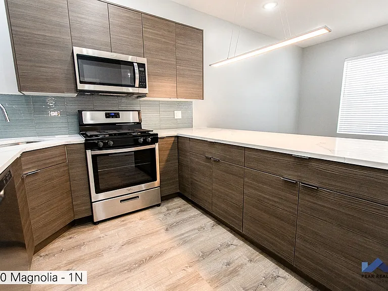 5300 N Magnolia Ave — Photo 1