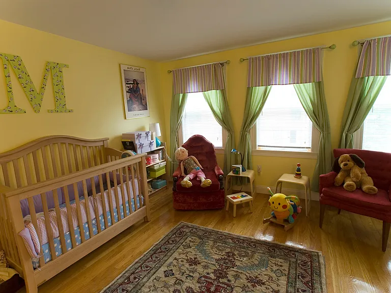 366 E St — Photo 11
