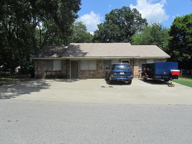 1st image of 1404 Scenic Dr #A