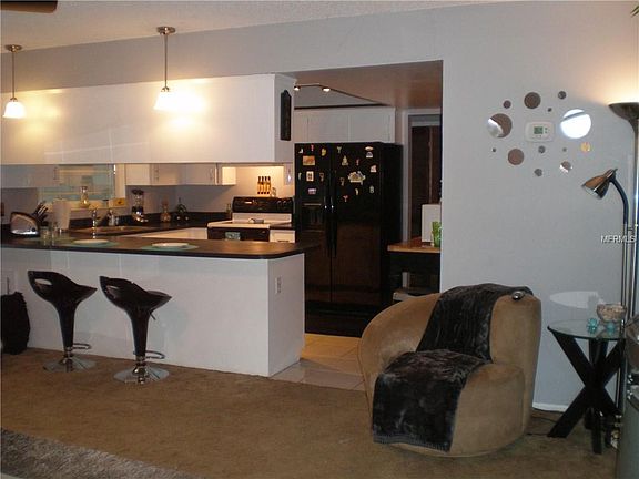 4th image of 1522 Providence Cir