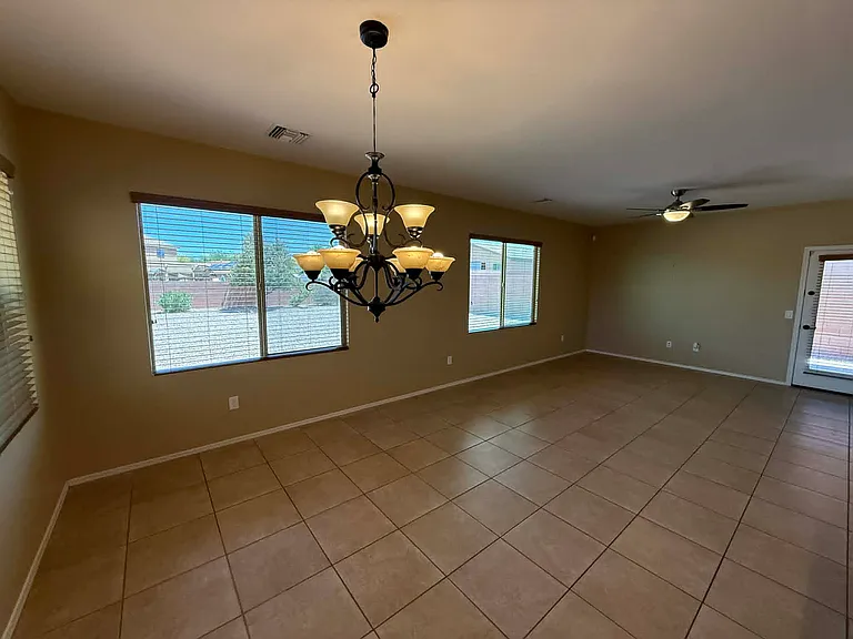1147 E Empire Canyon Ln — Photo 7