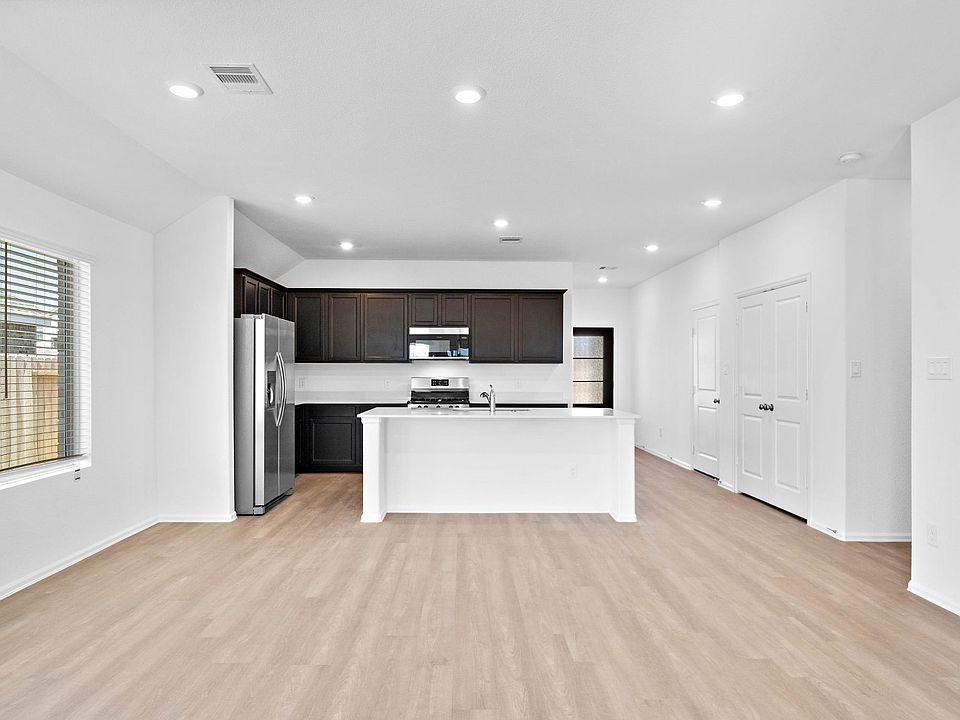 1st image of 5014 Viridian Forrest Dr