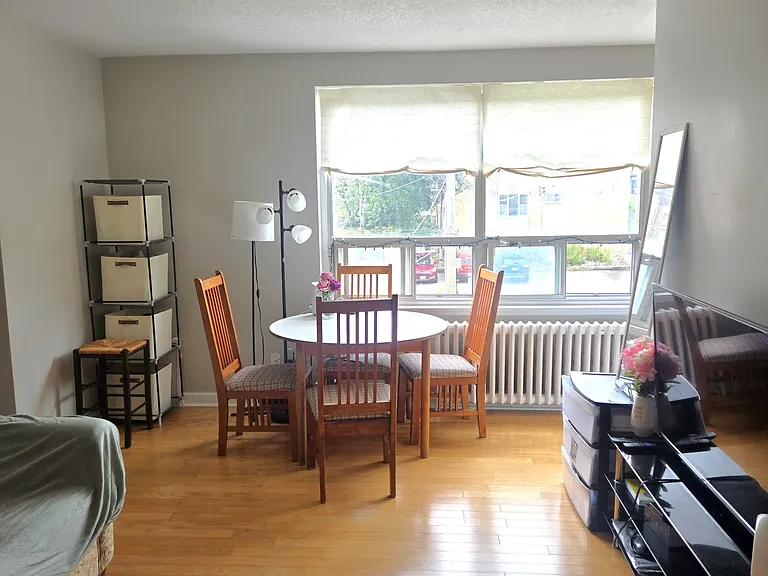 114 Kempenfelt Dr #303 — Photo 6