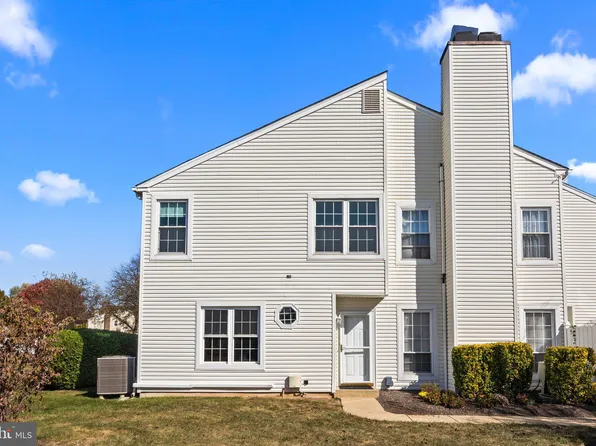 55 Portsmouth Ct, Holland, PA 18966