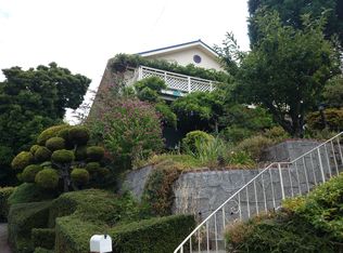 8834 39th Ave SW, Seattle, WA 98136