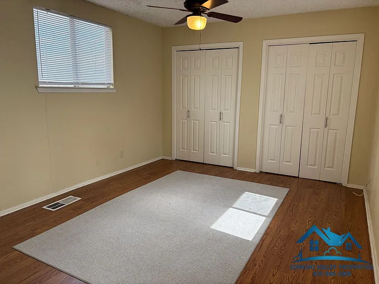1012 Glenna St — Photo 6