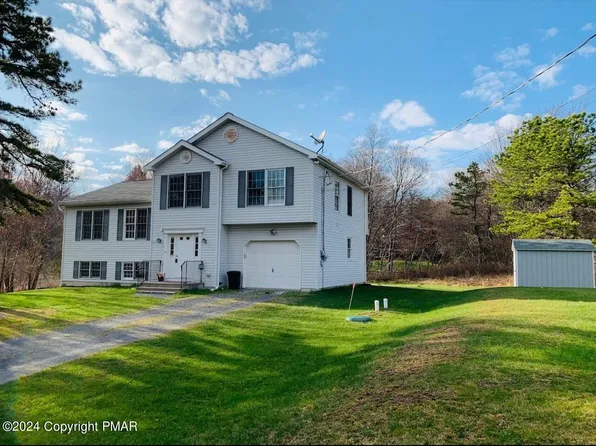 137 Cinnamon Trl, Long Pond, PA 18334