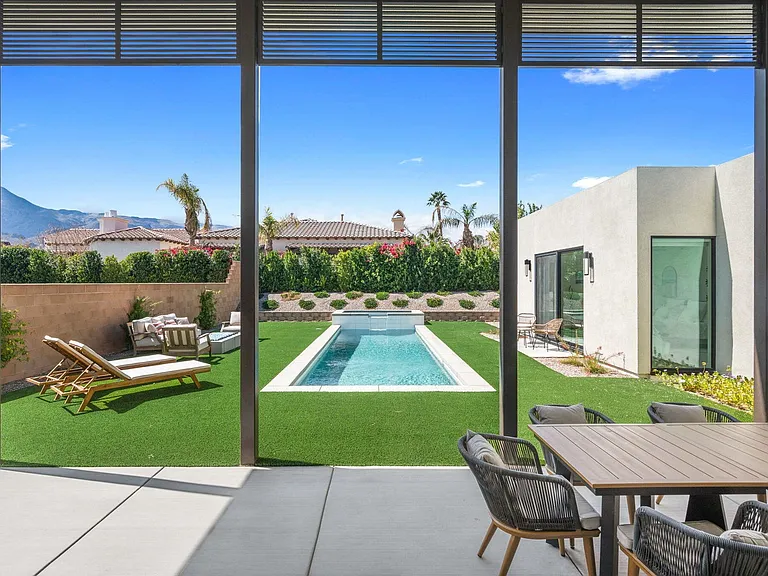 57627 Santo Thomas — Photo 4