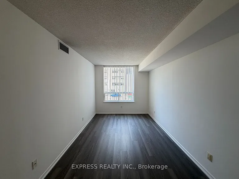 18 Hillcrest Ave #309 — Photo 6