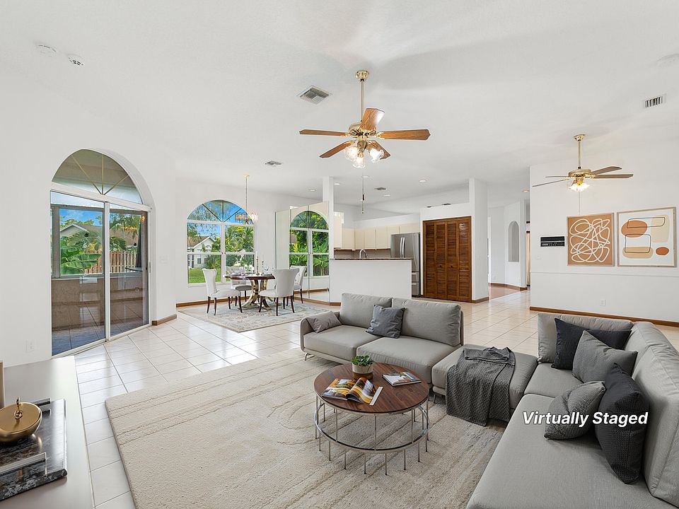 1st image of 102 Oxford Court