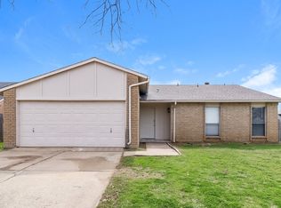 7900 Bermejo Rd, Fort Worth, TX 76112