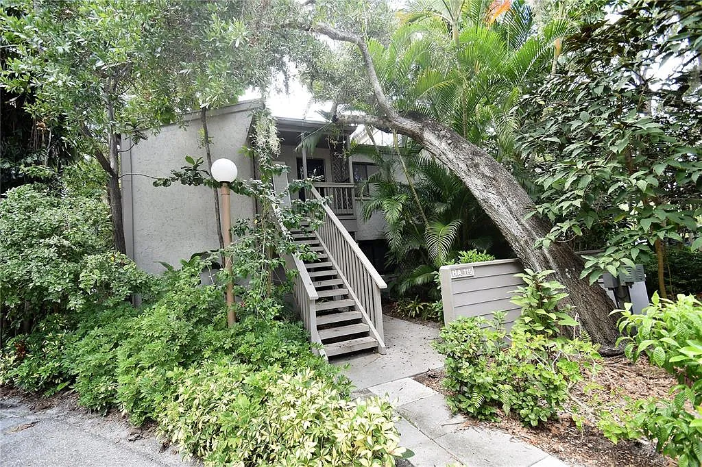 Building Photo - 1601 Pelican Point Dr #HA215