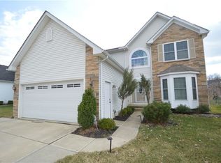 3698 Firethorn Dr, Aurora, OH 44202