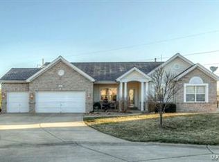 101 Windwood Court Lake, Lake Saint Louis, MO 63367